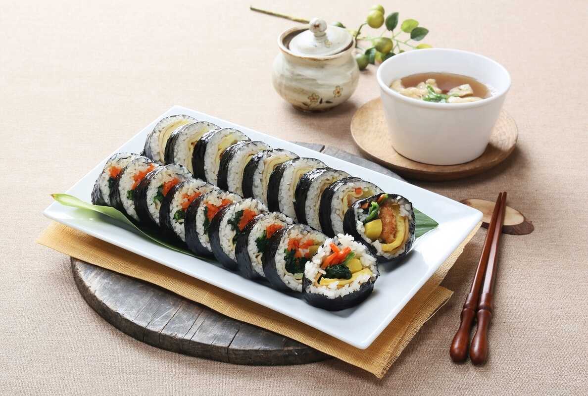 An alluringly presented modern dish of sushi