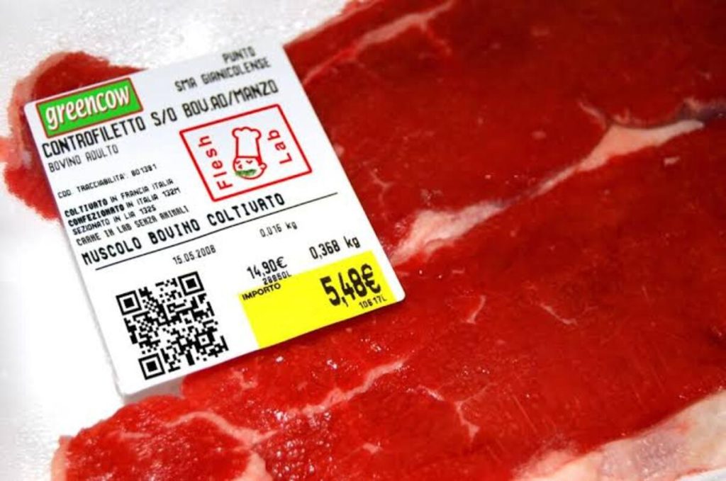 This image is a fiction of in vitro meat packed for sale. The photo was display at Skip Life, an exhibit that aims at investigate day-to-day normality as an on-going process