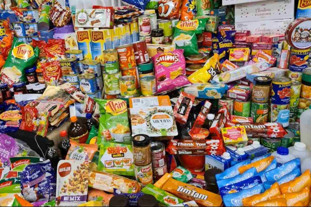 assorted plastic pack and plastic pack lot